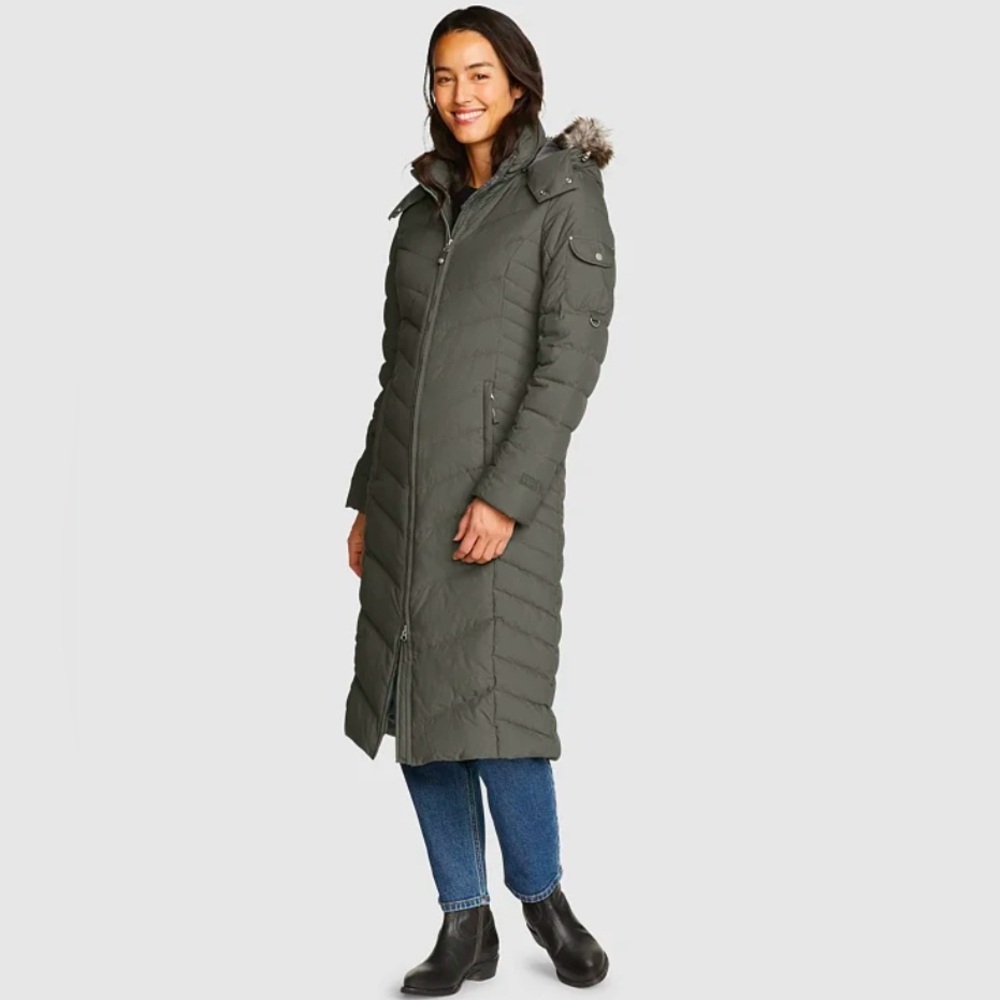 Eddie Bauer Sun Valley Down Duffle Parka in capers (army green color). EUC.